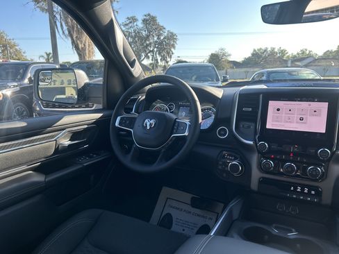 New 2026 RAM 1500 4x4 Crew Cab image 38