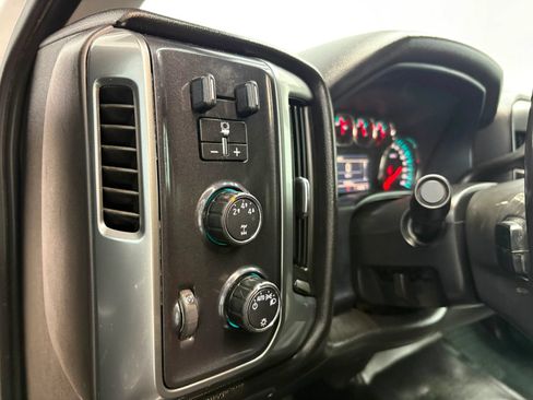 Used 2016 Chevrolet Silverado 3500 LT AWD/4WD image 11