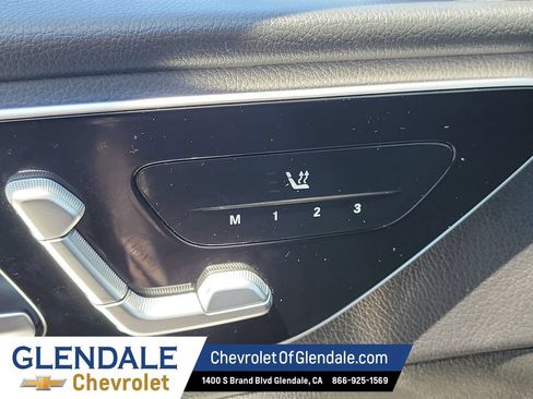 Used 2025 Mercedes-Benz C 300 Sedan image 30