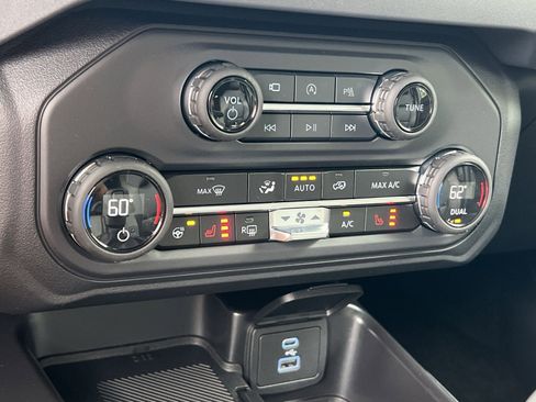 New 2025 Ford Bronco Outer Banks image 21