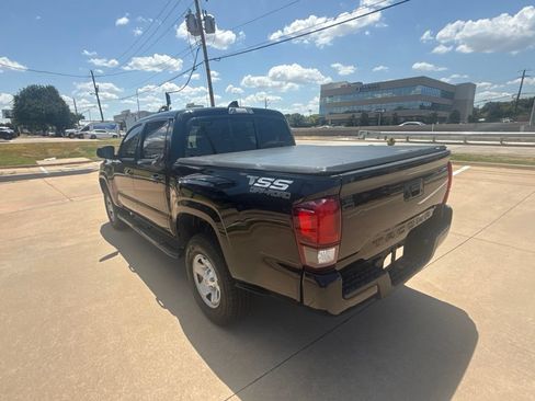Used 2020 Toyota Tacoma SR w/ SR Convenience Package RWD image 11