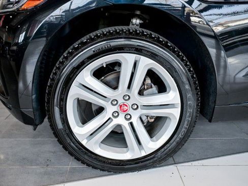 Used 2019 Jaguar F-PACE R-Sport image 50