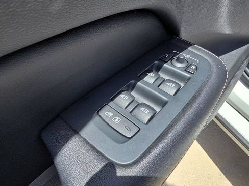 Used 2020 Volvo S60 T5 Inscription FWD image 25