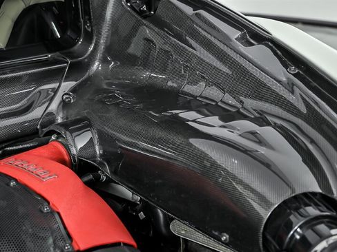 Used 2020 Ferrari F8 Tributo RWD image 13