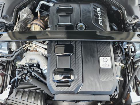 Used 2024 Mercedes-Benz C 43 AMG 4MATIC Sedan image 31