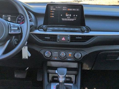 Used 2024 Kia Forte LXS FWD image 16