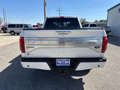 Used 2015 Ford F150 Platinum w/ Equipment Group 701A Luxury AWD/4WD image 4