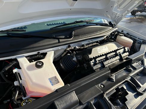 Used 2023 GMC Savana 3500 Extended w/ Power Convenience Package image 11