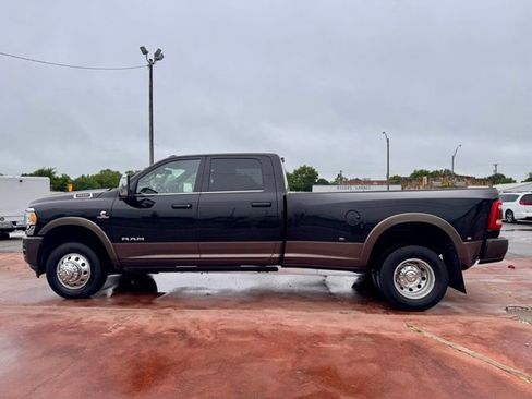 Used 2024 RAM 3500 Limited w/ Towing Technology Group AWD/4WD image 9
