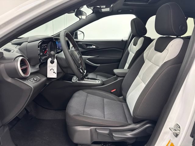 New 2026 Chevrolet Trax RS w/ Sunroof Package FWD image 23