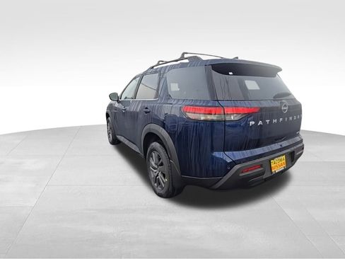 New 2025 Nissan Pathfinder SV image 6