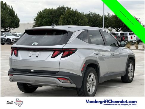 Used 2025 Hyundai Tucson SE FWD image 4