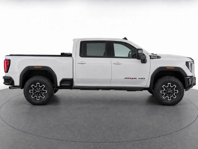 Used 2026 GMC Sierra 2500 AT4X w/ LPO, Black Badging Package AWD/4WD image 2