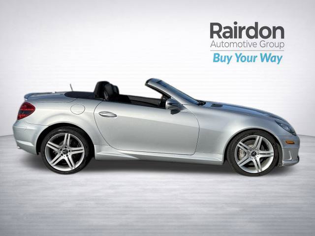 Used 2011 Mercedes-Benz SLK 350 image 8