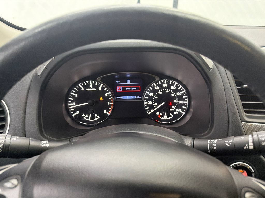 Used 2020 Nissan Pathfinder SL FWD image 28