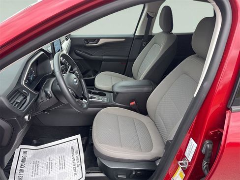 Used 2022 Ford Escape SE w/ Convenience Package image 19