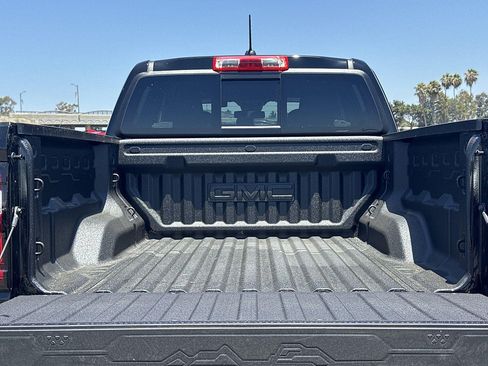 New 2026 GMC Canyon Elevation w/ LPO, Black Badging Package RWD image 25