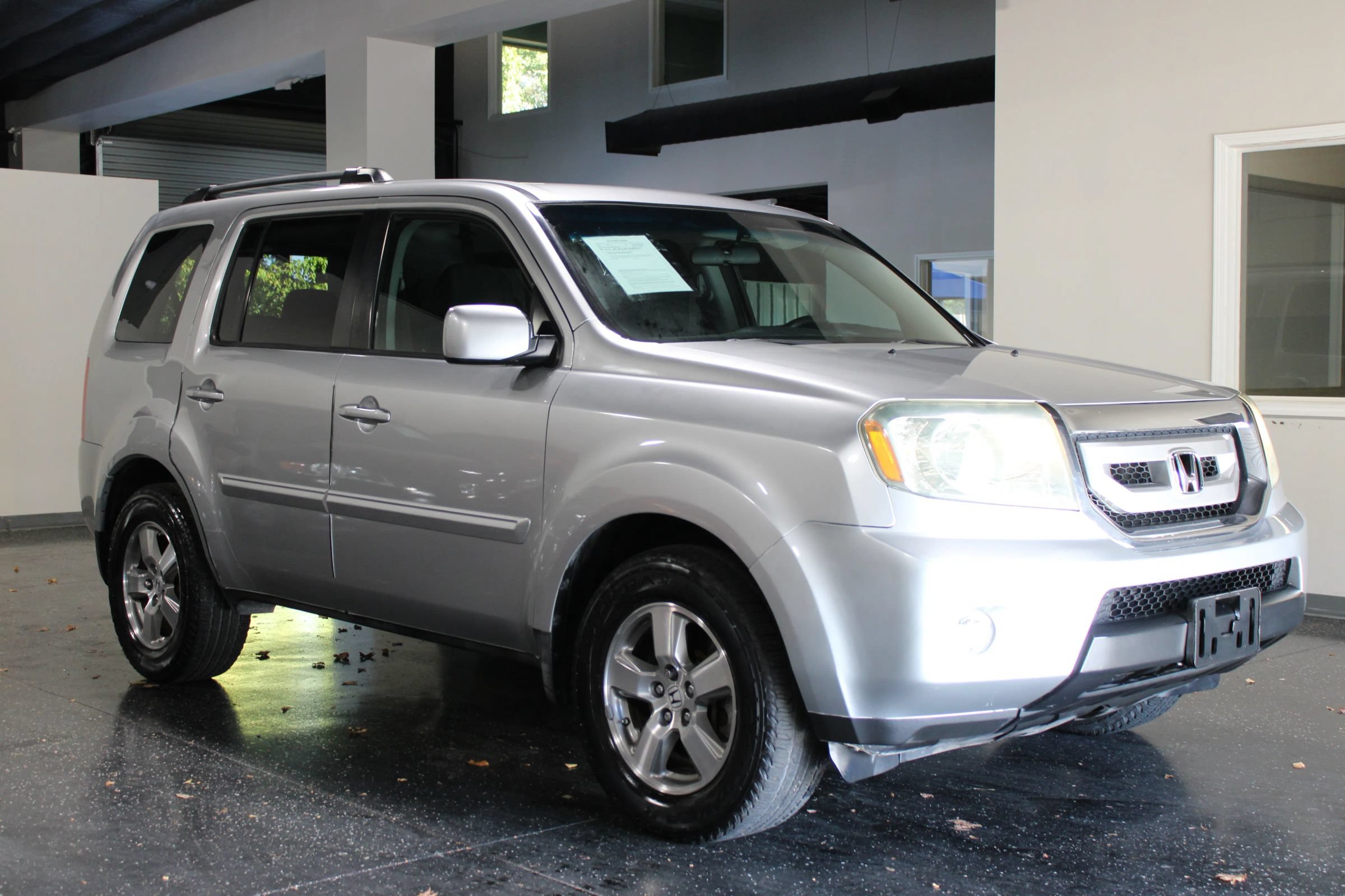 Used 2010 Honda Pilot EX image 1