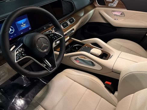 New 2026 Mercedes-Benz GLE 350 4MATIC image 9