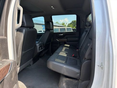 Used 2023 GMC Sierra 2500 Denali w/ Denali Ultimate Package AWD/4WD image 17