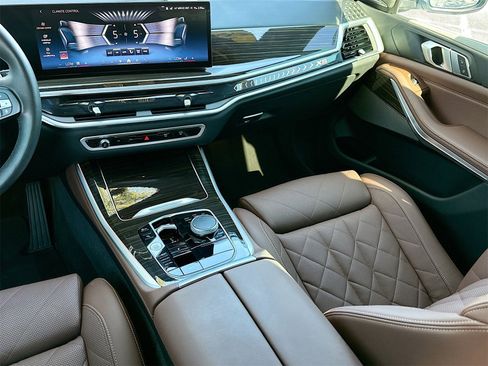 Used 2024 BMW X5 sDrive40i w/ Premium Package image 24