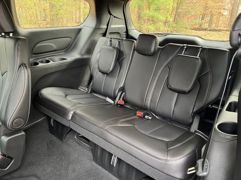 New 2026 Chrysler Pacifica Select image 17