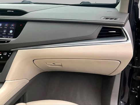 Used 2021 Cadillac XT5 Premium Luxury FWD image 19
