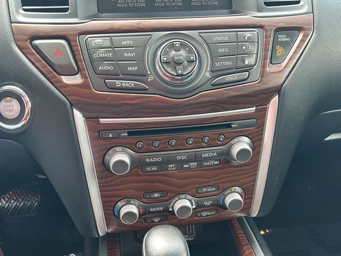 Used 2020 Nissan Pathfinder Platinum AWD/4WD image 14