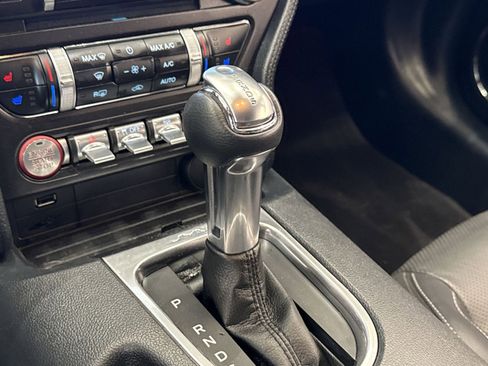 Used 2021 Ford Mustang GT Premium w/ GT Performance Package RWD image 23
