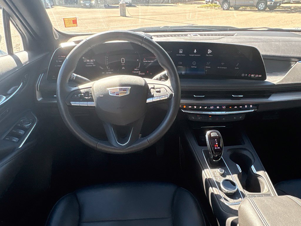Used 2024 Cadillac XT4 Premium Luxury w/ Active Safety Package AWD/4WD image 11