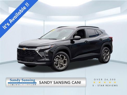 Used 2026 Chevrolet Trax LT w/ Driver Confidence Package FWD image 1