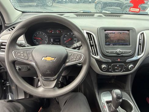 Used 2020 Chevrolet Equinox LS FWD image 10