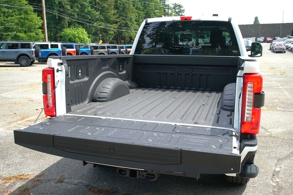 New 2026 Ford F350 Lariat w/ Black Appearance Package AWD/4WD image 27