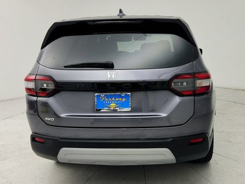 Used 2025 Honda Pilot EX-L image 7