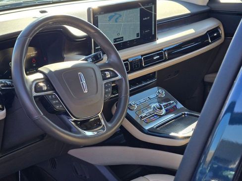 Used 2022 Lincoln Nautilus Reserve image 24