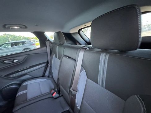 Used 2024 Chevrolet Blazer LT w/ Convenience Package FWD image 20