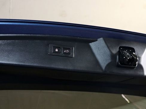 Used 2021 Subaru Outback Touring XT AWD/4WD image 30