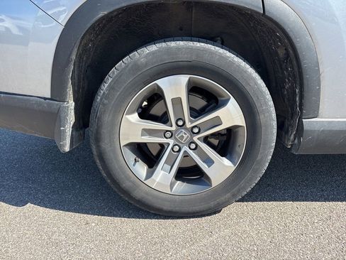 Certified 2025 Honda Pilot EX-L image 6