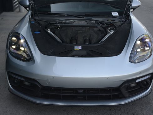 Certified 2023 Porsche Panamera Platinum Edition RWD image 36