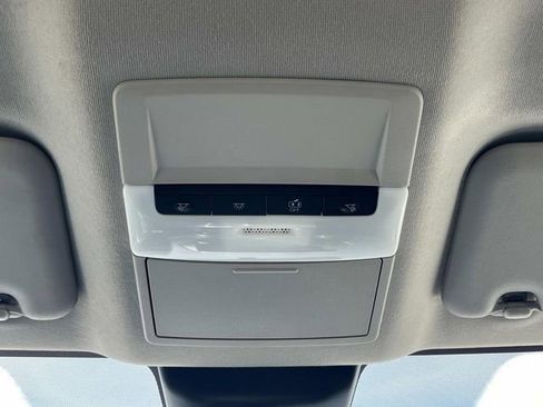 Used 2024 Nissan Sentra SV FWD image 37