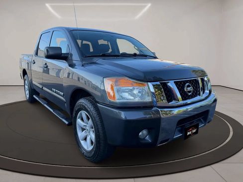 Used 2012 Nissan Titan SV w/ SV Value Truck Pkg RWD image 3