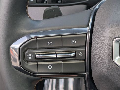 Used 2025 GMC Acadia AT4 AWD/4WD image 26