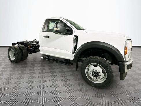 New 2026 Ford F550 4x4 Regular Cab Super Duty image 4