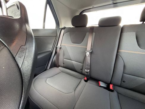 Used 2026 Kia Niro LX FWD image 38