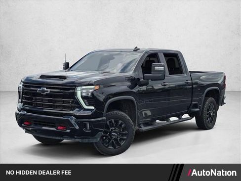 Used 2025 Chevrolet Silverado 2500 LT w/ Trail Boss Package AWD/4WD image 1