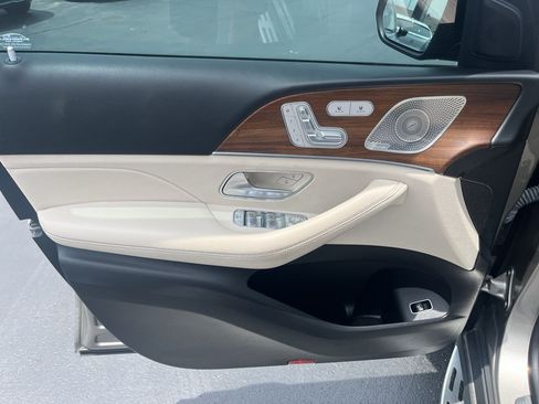 Used 2022 Mercedes-Benz GLE 350 w/ AMG Line Exterior image 10