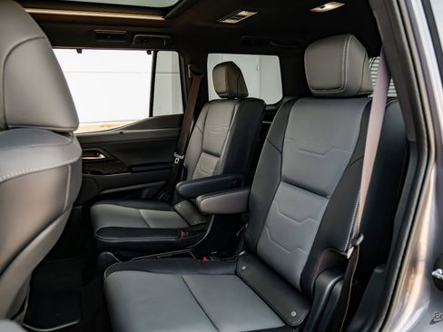 Used 2025 Lexus GX 550 w/ Accessory Package (Z1) image 88