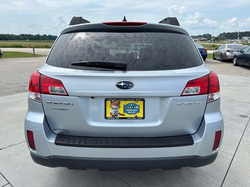 Used 2014 Subaru Outback 2.5i Limited AWD/4WD image 5