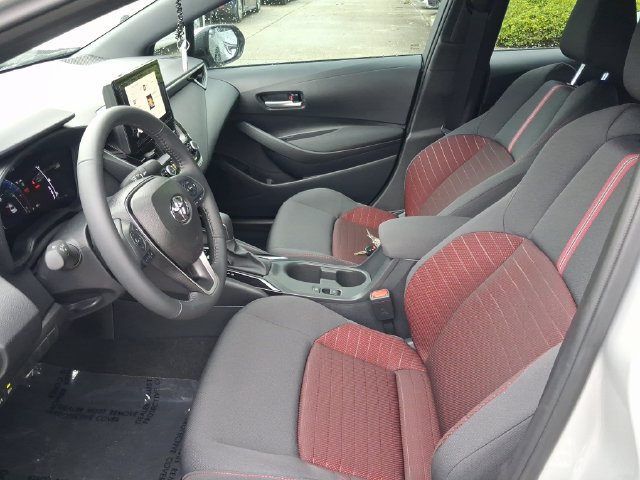 Used 2026 Toyota Corolla SE FWD image 12