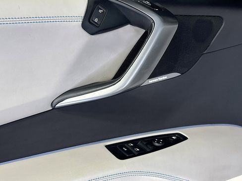 Used 2015 BMW i8 image 16